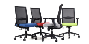 MEE 202 Braccioli regolabili in altezza 2D+PAD MORBIDO-Meccanismo Synchron 3 blocchi+tensionatore-Base NYLON NERA-Ruote GOMMATE D.50-Sch.alto-Supporto lombare reg.-Sedile SFODERABILE CON VELCRO-GARANZIA 2 ANNI-EN.1335