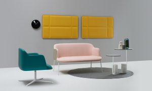 DEEP LOUNGE - Poltrona con braccioli, basamento girevole in alluminio LUCIDO oppure VERN. NERA. L.83 P.83 H 77 cm