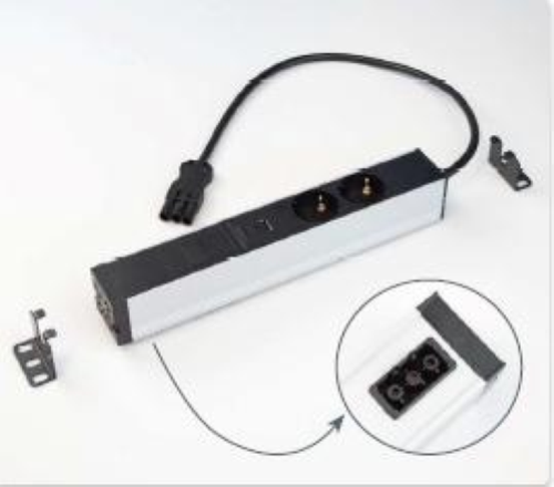 ALUPOWER Plus multipresa in alluminio/plastica con continuità, versione DE, nero, con 2 prese di corrente, 1X USB-A per ricarica + 1X USB-C per ricarica, 2 spazi configurabili con insterti Keystone. Cavo di alimentazione 0,5 mt con connettore GST-18