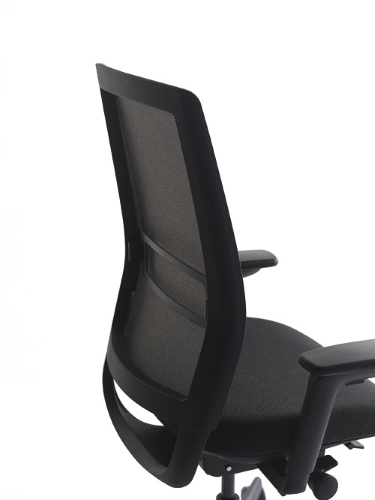 OPEN AIR 01 - Meccanismo sincronizzato MULTI-BLOCCO AUTOPESANTE CON TENSIONATORE CENTRALE E TRASLATORE - Schienale ALTO CON RETE IGNIFUGA 3D Re-Feel - Sedile in SCHIUMATO A FREDDO IGNIFUGO REMOVIBILE SENZA VITI-CERT. EN1335 A-CLASSE 1IM-CAM 