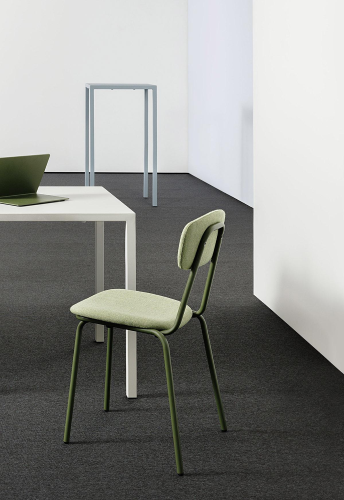 107 SIMPLE SOFT - Sedia 4 gambe, verniciata - ordine minimo 4 sedie. Rivestimento in categoria A