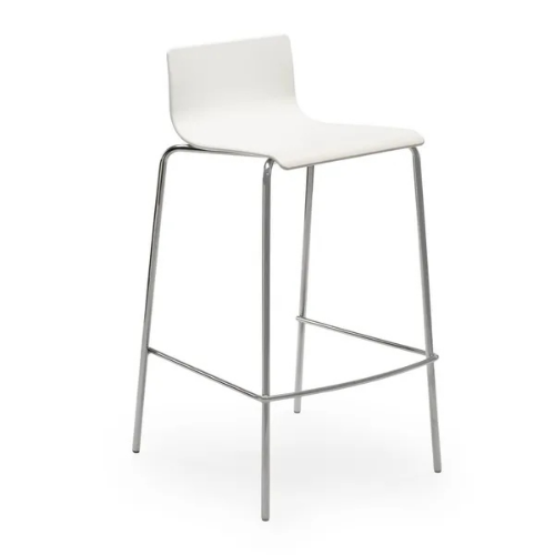 Sgabello LILLY altezza seduta 720 mm, struttura in acciaio Ø16 elettrosaldato formato a freddo cromata. IMPILABILE Scocca in tecnopolimero, disponibile in bianco o nero.IMBALLO 4 PEZZI