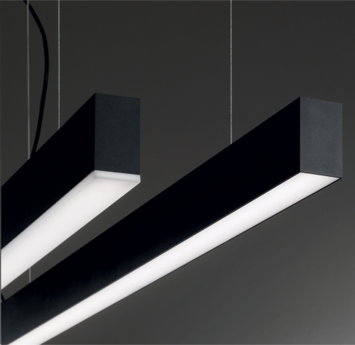 FLUO WIDE L.1805 Profilo 50x80 mm LED 3000K Alimentatore incluso : on-off (Optional DALI) - 36W 4900 lm Durata LED 50.000 h - NECESSARIO KIT SOSPENSIONE - Sospensione singola o linea continua <30mt (optional giunto lineare) - BIANCO - NERO 